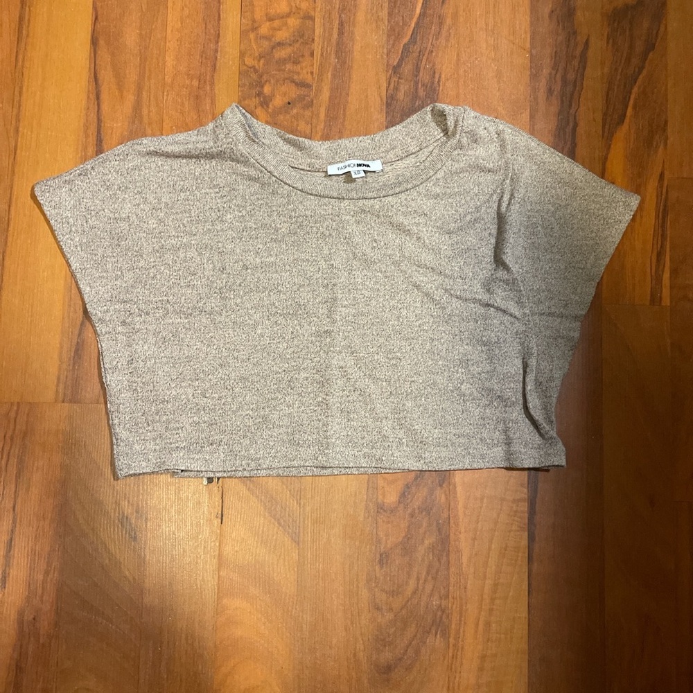 Fashion Nova Crop top